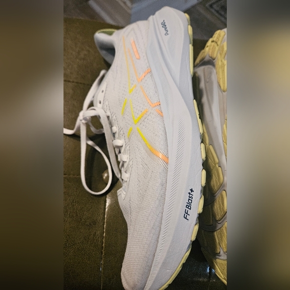ASICS GT-2000 13 FF Blast+ Pure Gel In White/neon Accents. Size 10 - Picture 11 of 16